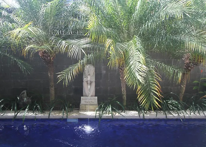 Kedis Bali * Kuta (Bali)