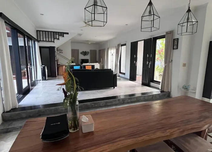 Kedis Bali * كوتا